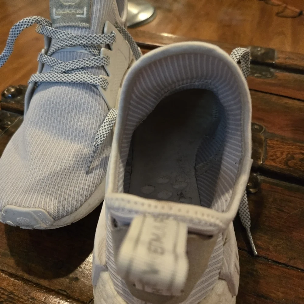 Adidas Light BLUE/ WHITE Sneakers - Picture 5 of 7